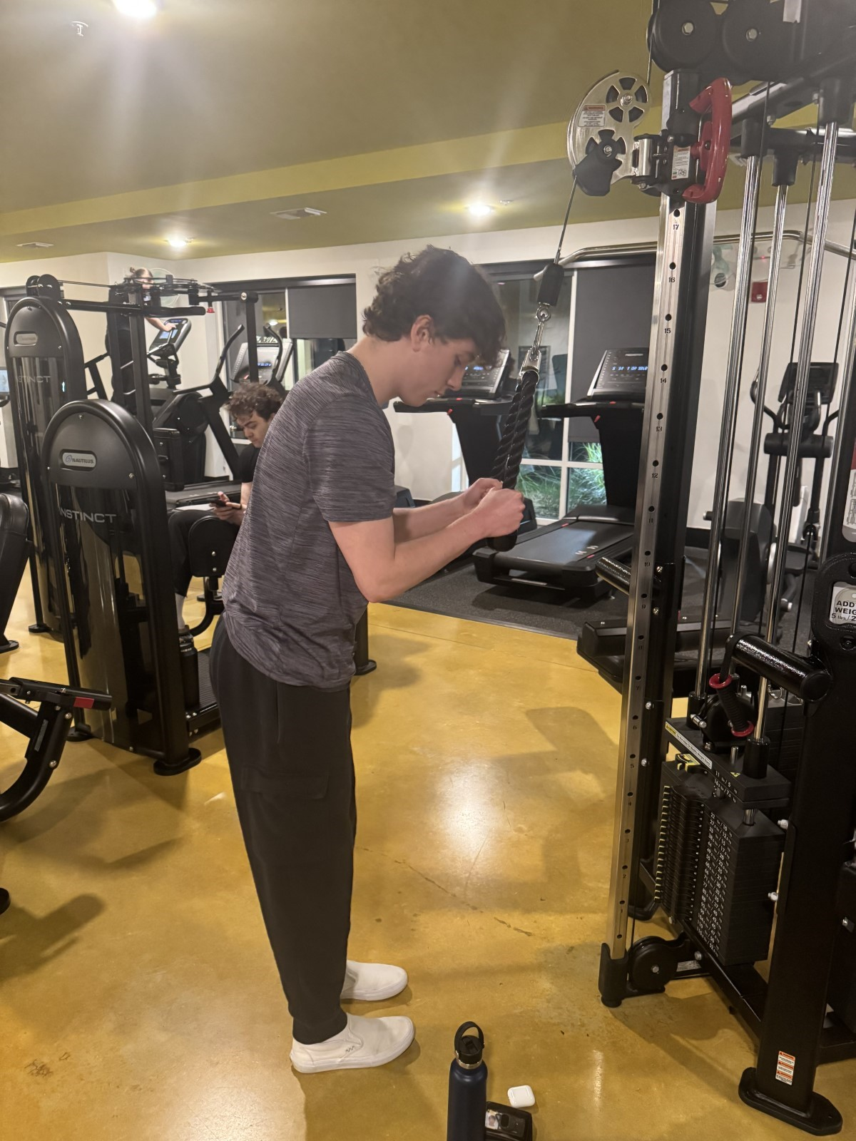 Start the exercise with your arms at your sides and elbows fully bent.